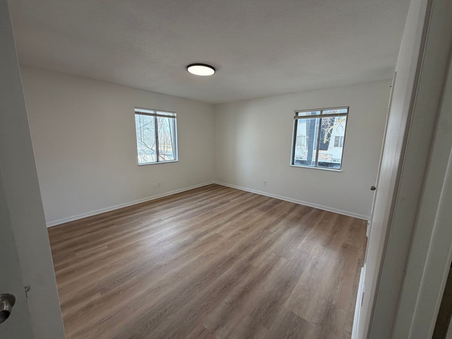 Leavenworth Apartment: 2101 Ottawa Street