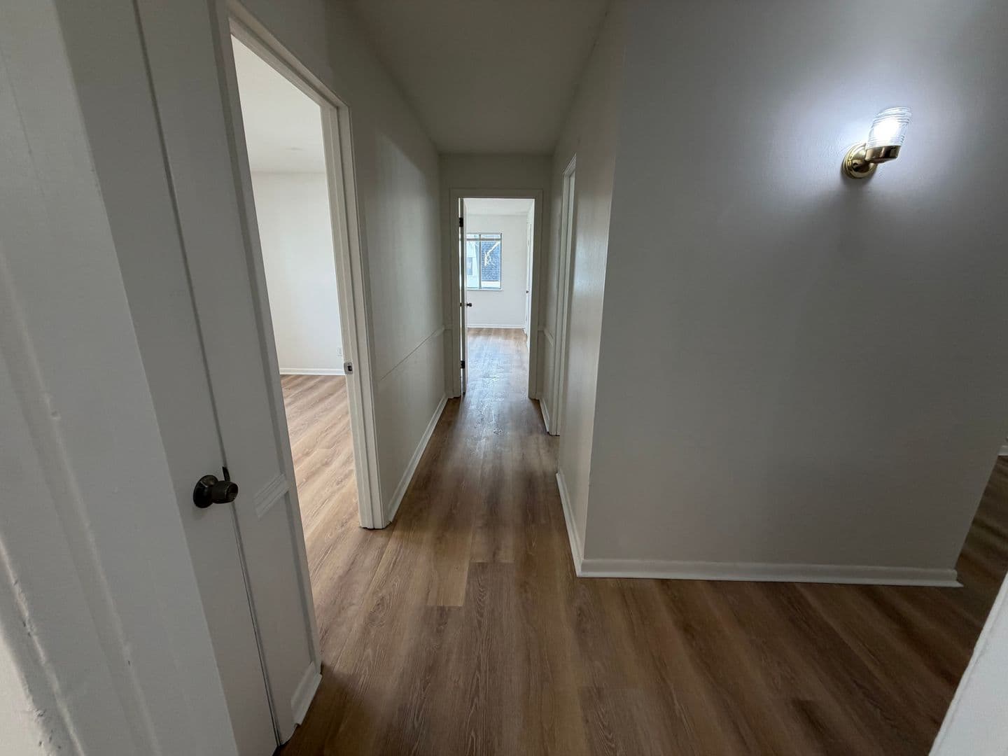 Leavenworth Apartment: 2101 Ottawa Street
