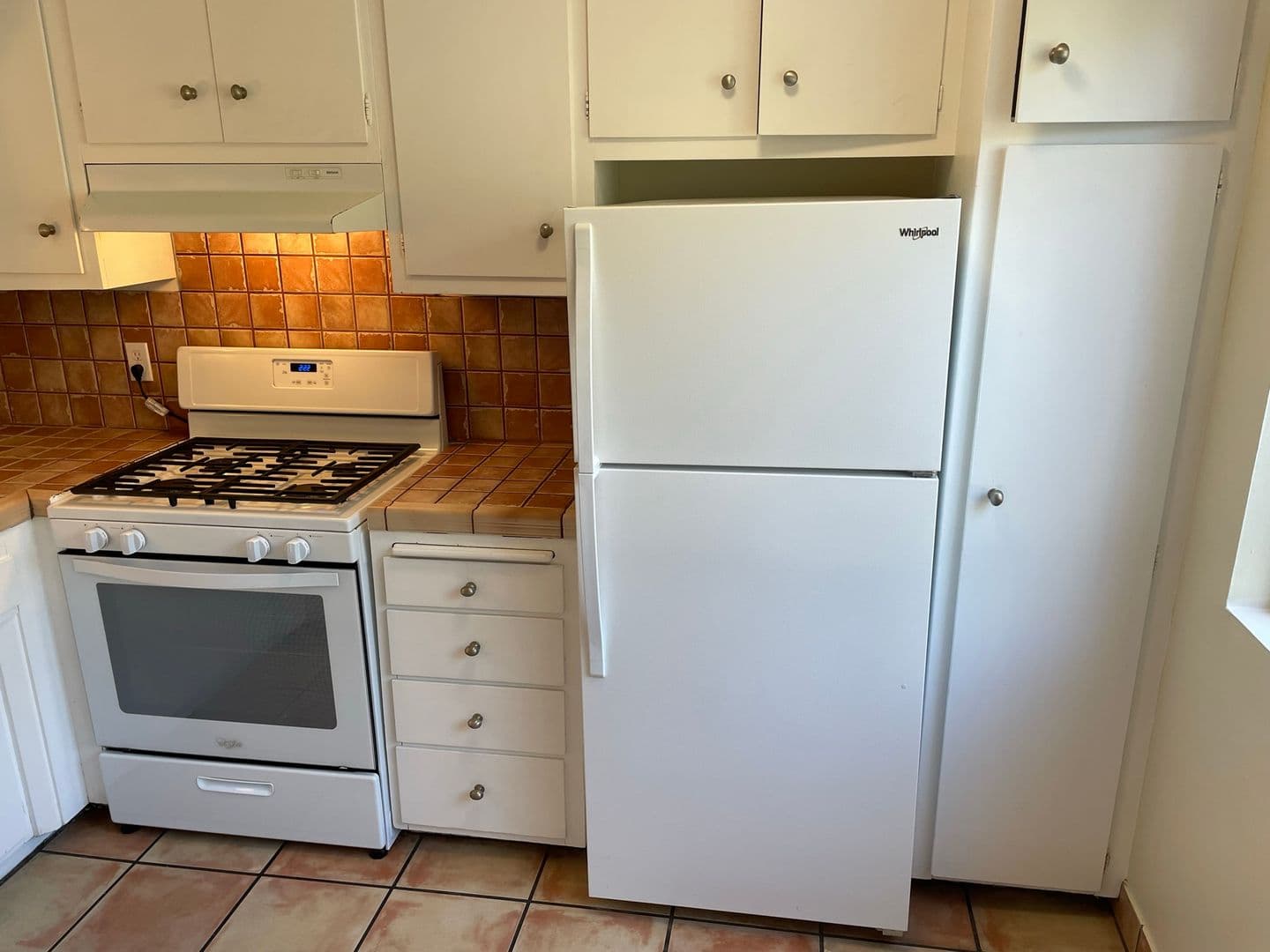 Santa Barbara Apartment: 4700 Dexter Drive