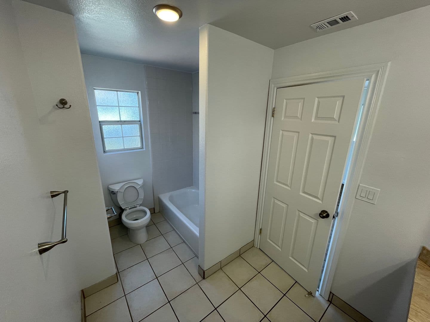 Santa Barbara House: 4527 Hollister Avenue