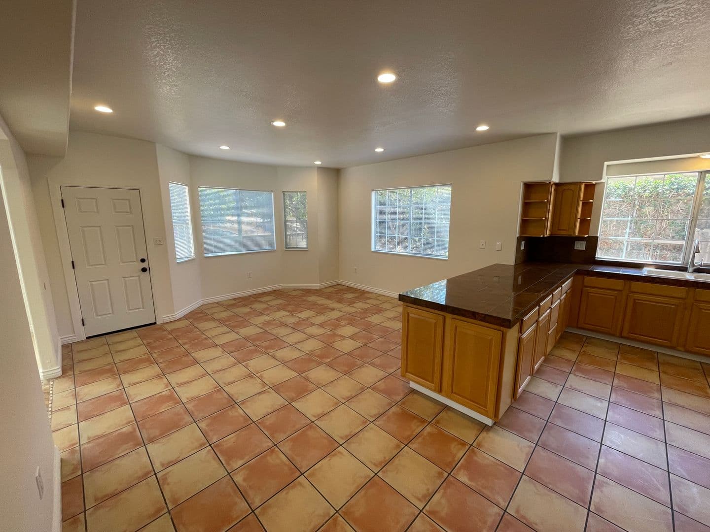 Santa Barbara House: 4527 Hollister Avenue