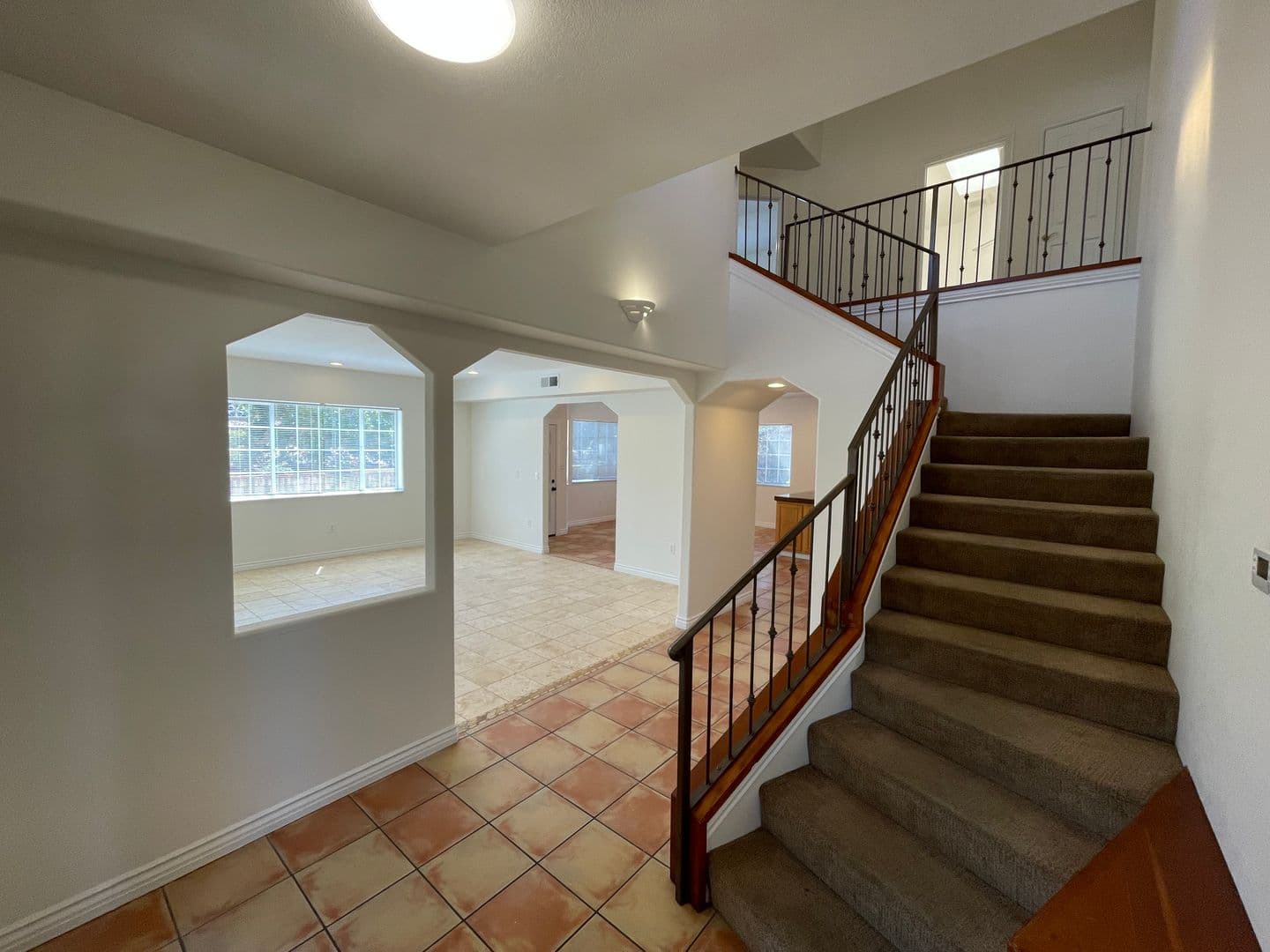 Santa Barbara House: 4527 Hollister Avenue