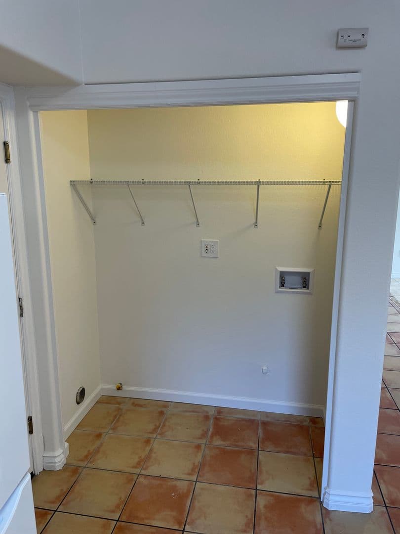 Santa Barbara House: 4527 Hollister Avenue