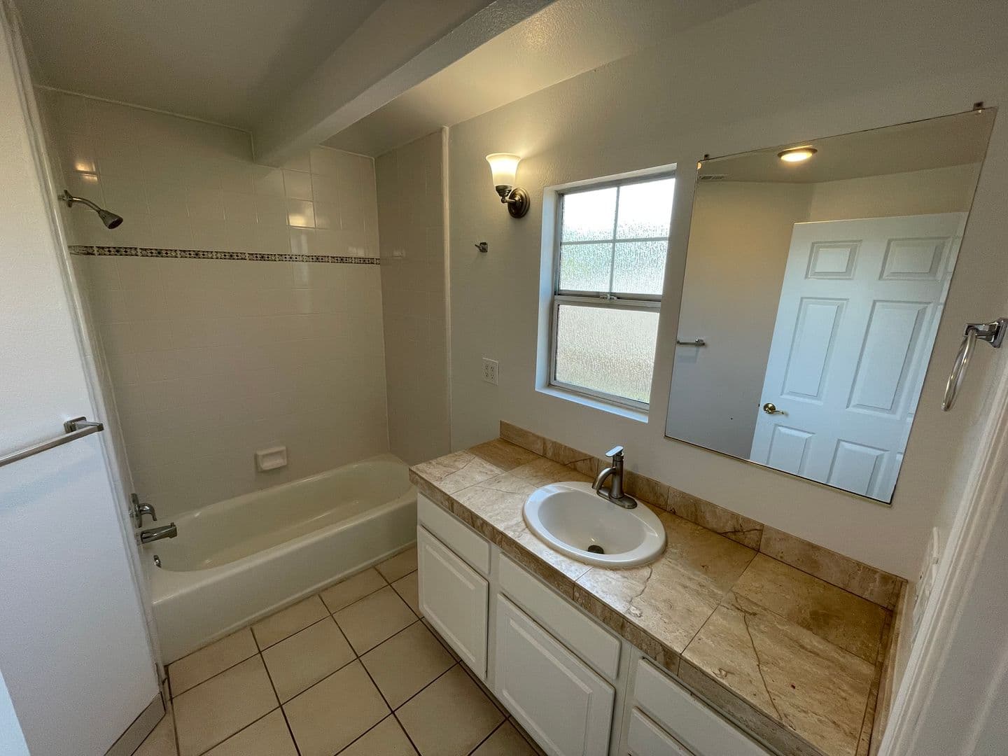 Santa Barbara House: 4527 Hollister Avenue