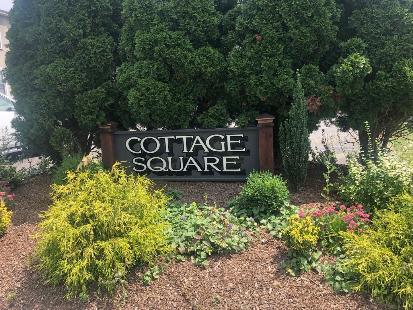 Danbury Apartment: 2 Cottage St