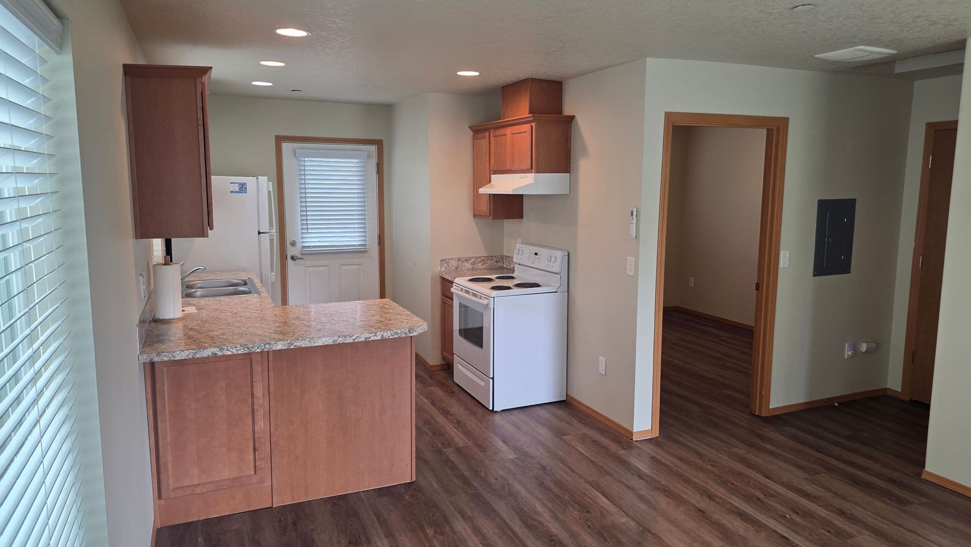 Camas Apartment: 1022 East 1st Ave