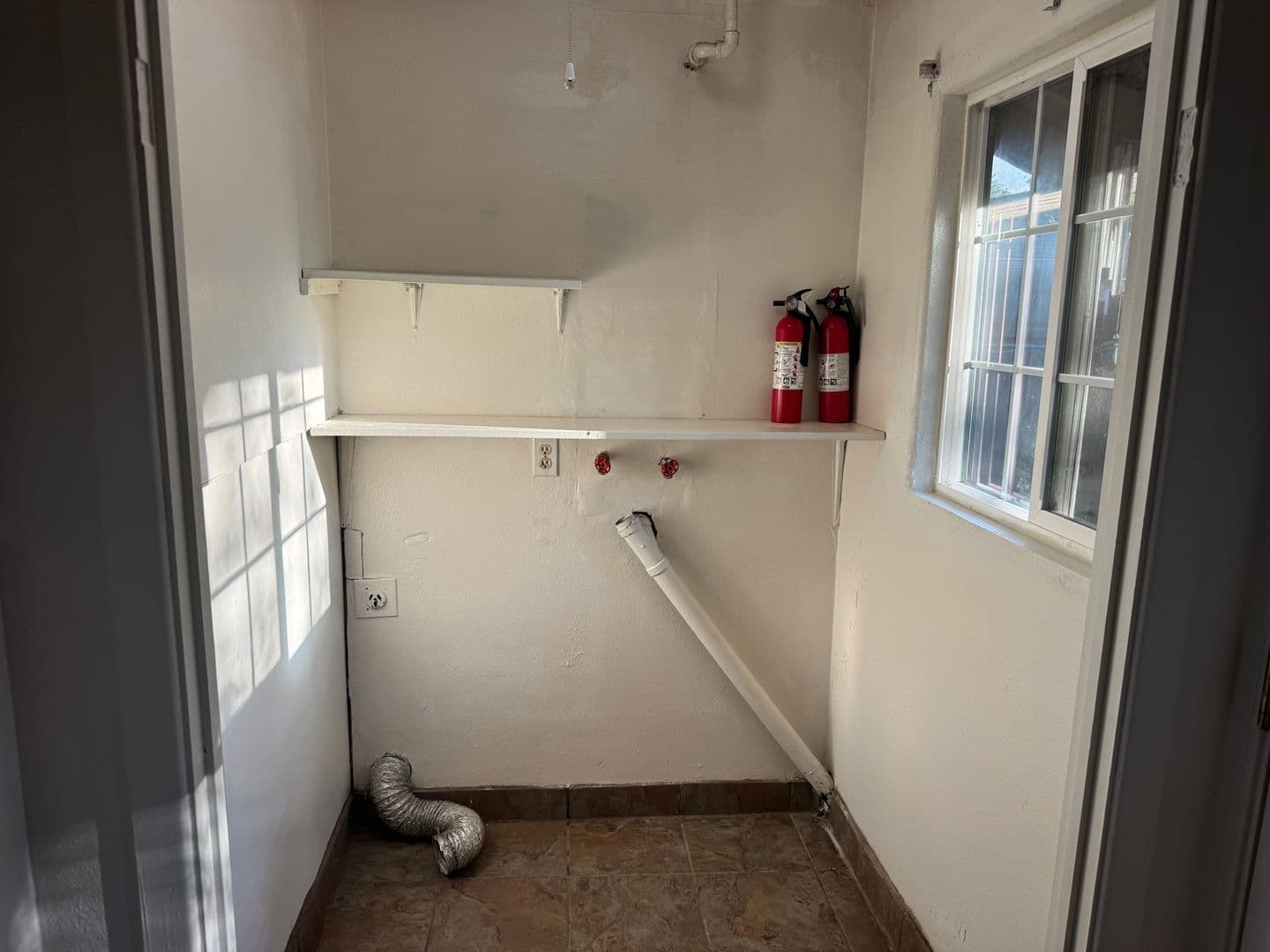 Portland House: 621 SE 136th Ave