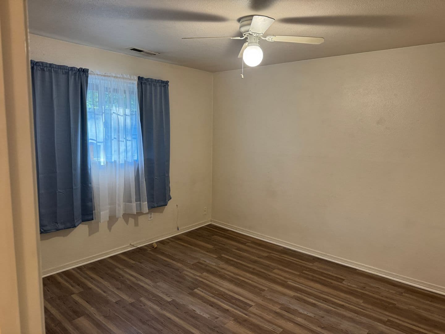 Portland House: 621 SE 136th Ave