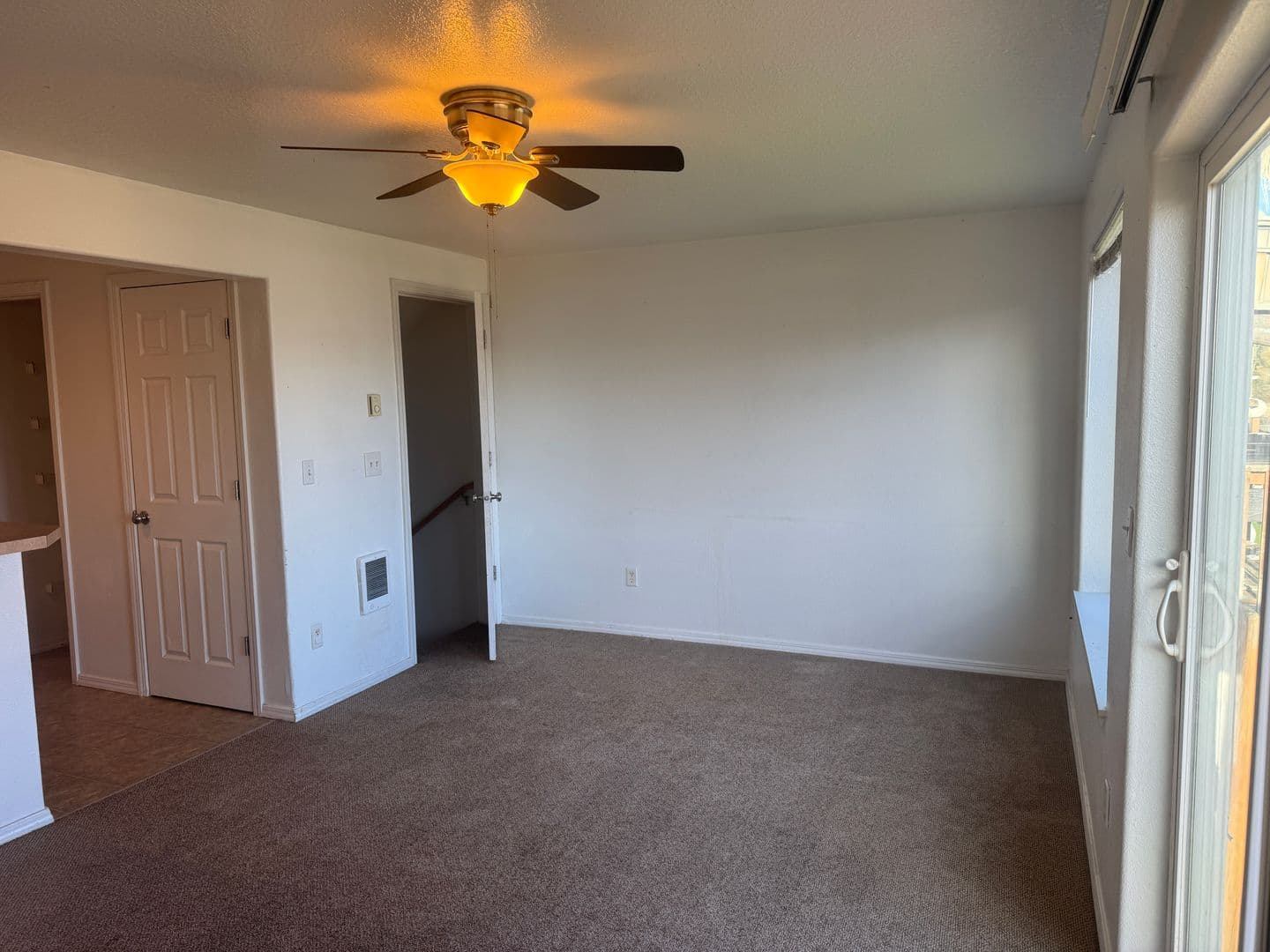 Vancouver Townhome: 5809 NE 135th Ave