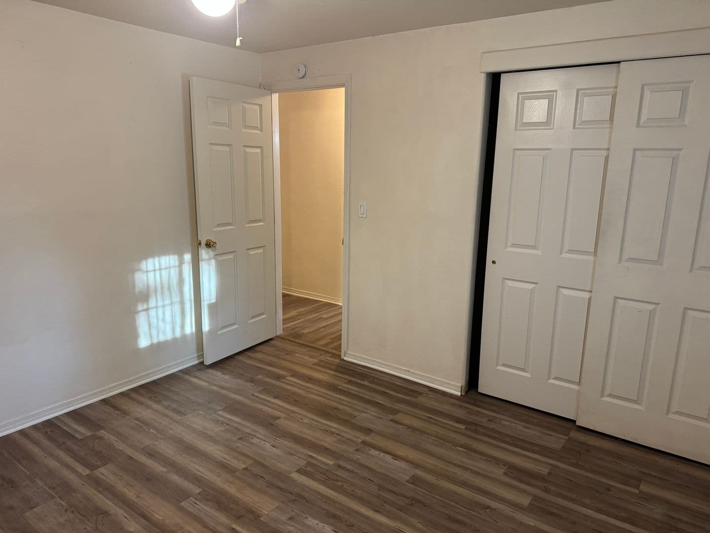Portland House: 621 SE 136th Ave