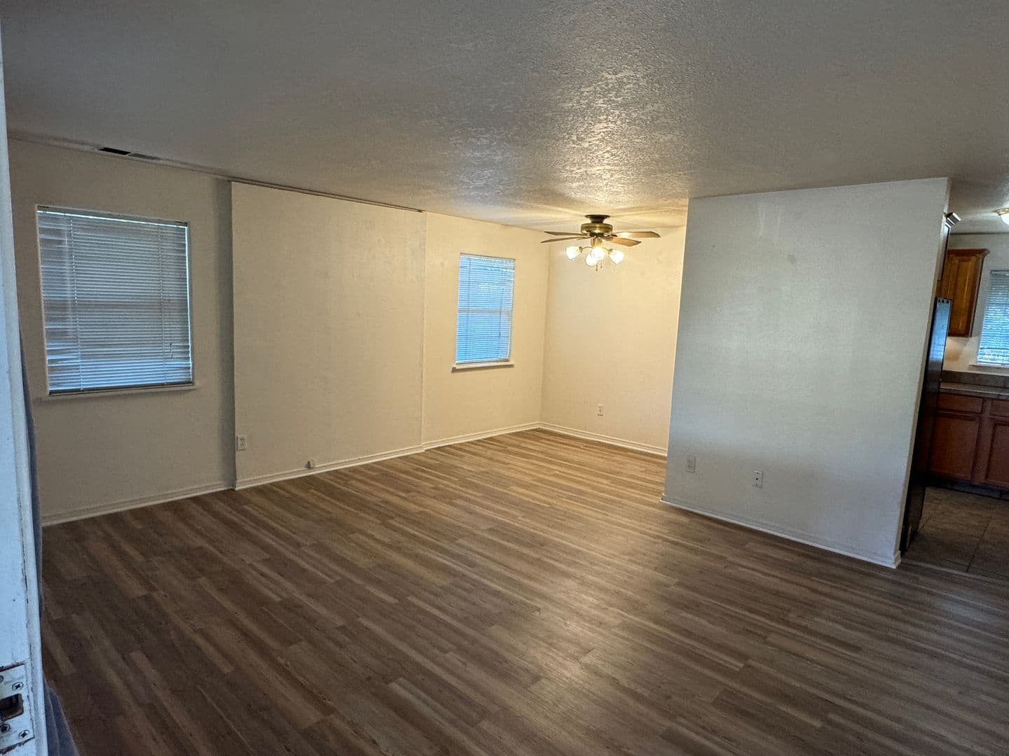 Portland House: 621 SE 136th Ave