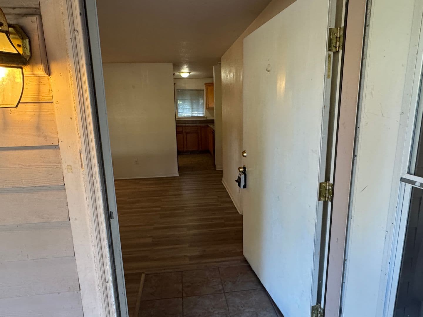 Portland House: 621 SE 136th Ave