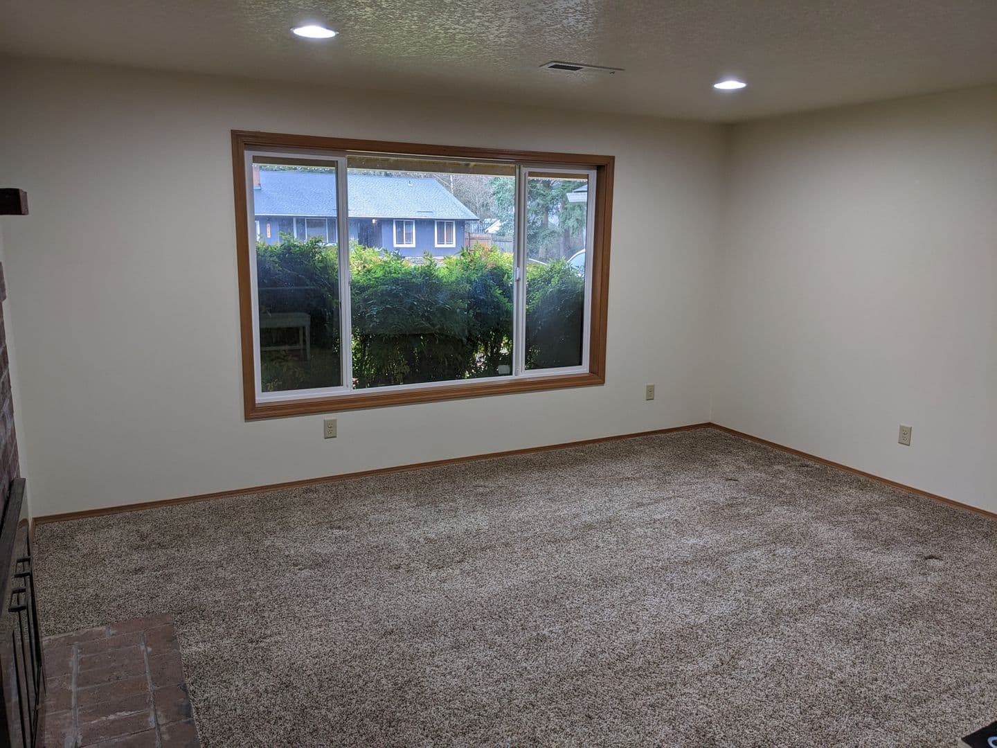 Vancouver House: 2108 SE 135th Ave