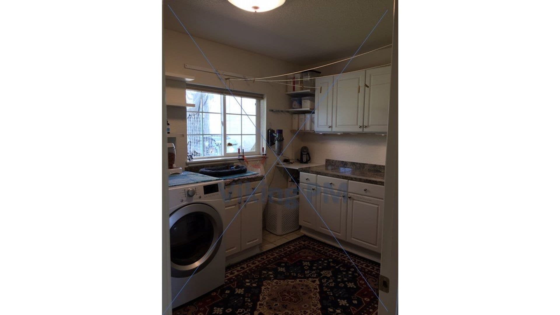 Bend House: 62565 Dixon Loop