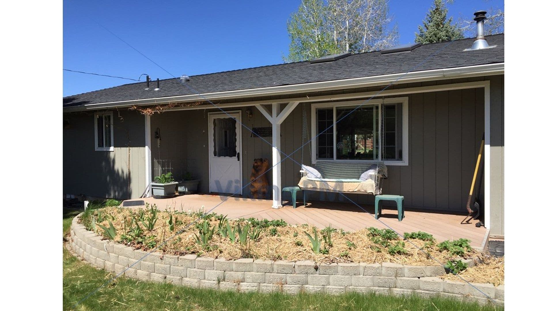 Bend House: 62565 Dixon Loop