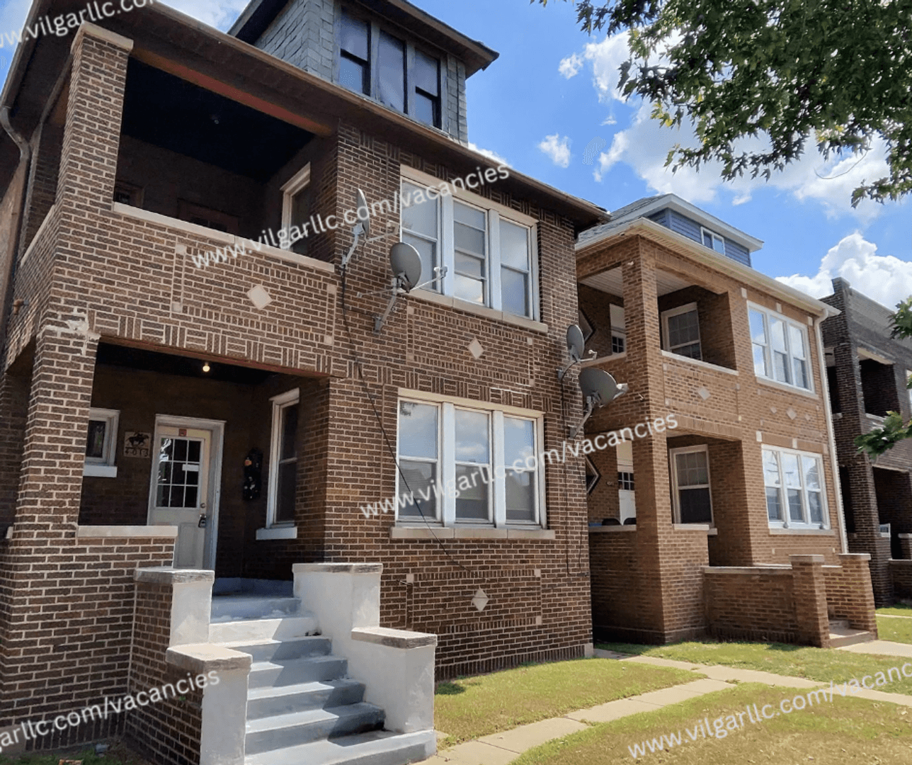 East Chicago Apartment: 4013 Pulaski St