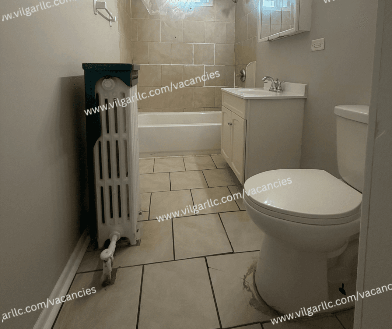 Hammond Apartment: 4403 Towle
