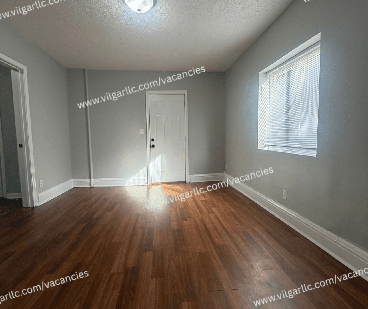 East Chicago Apartment: 5006 Magoun