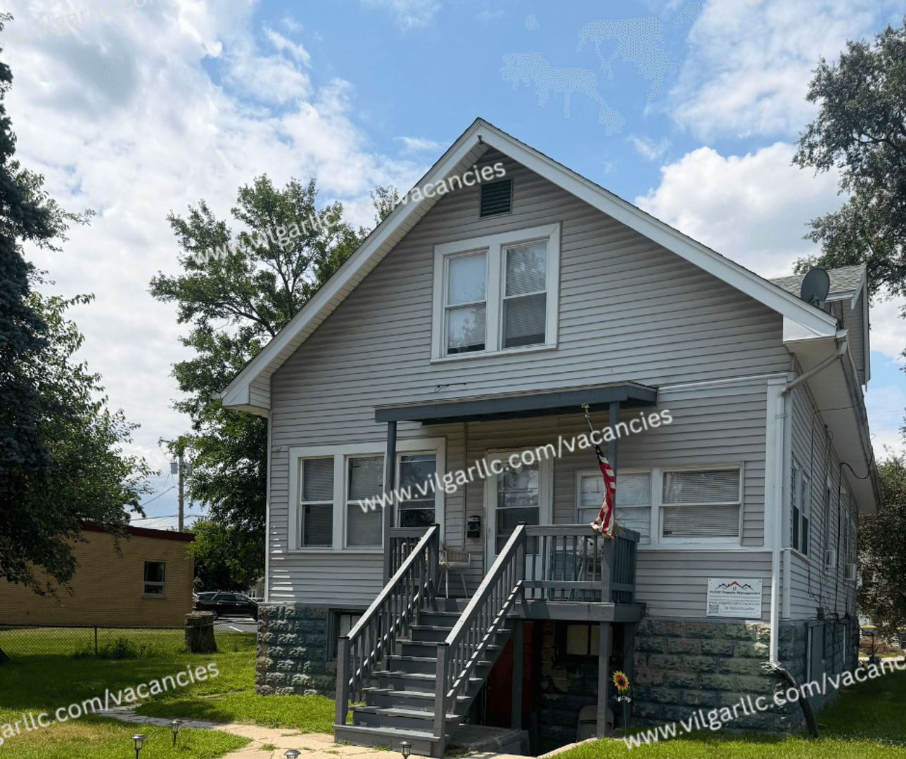 Hobart Apartment: 3236 Michigan St