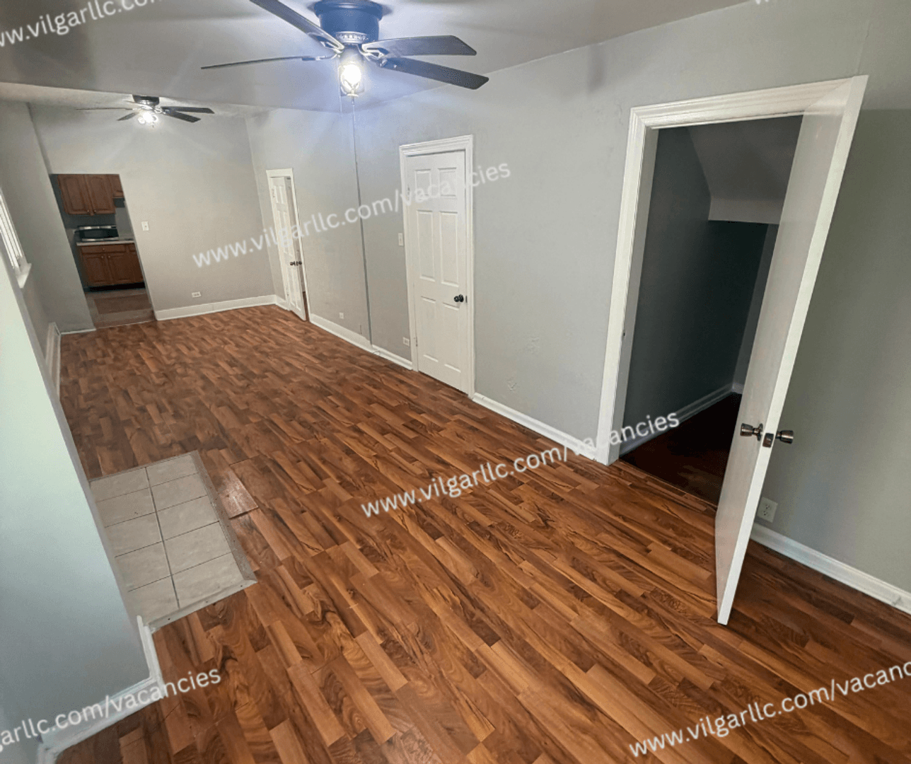 Hammond Apartment: 4232/4236 Grover