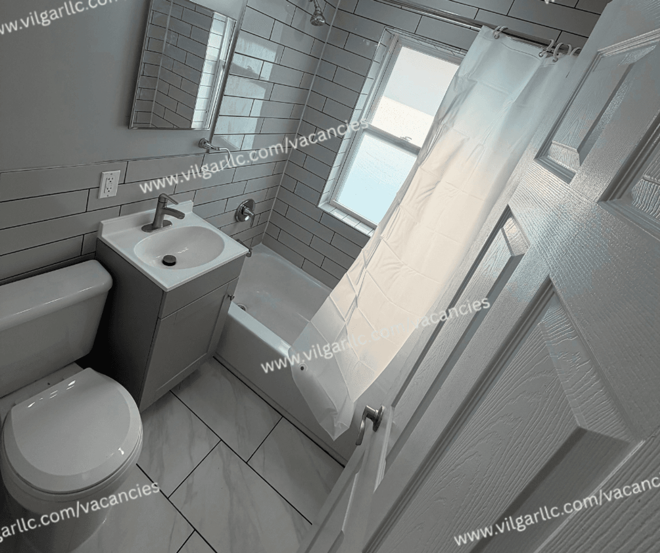 Hammond Apartment: 4735 Hohman Avenue