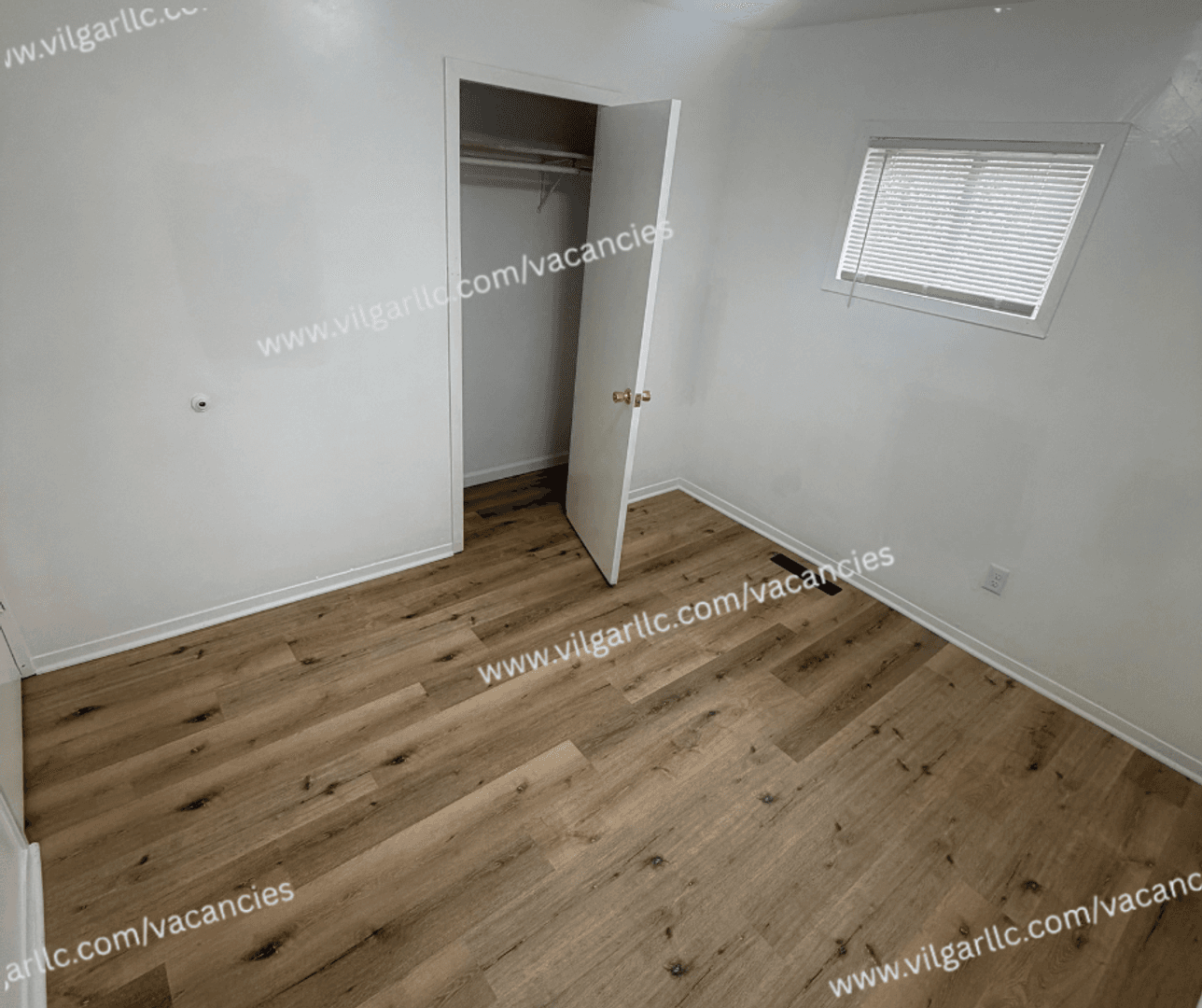 Gary House: 2700 Central Dr