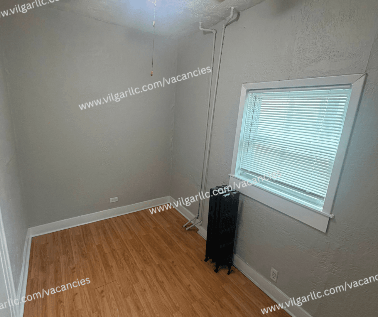 Hammond Apartment: 4232/4236 Grover