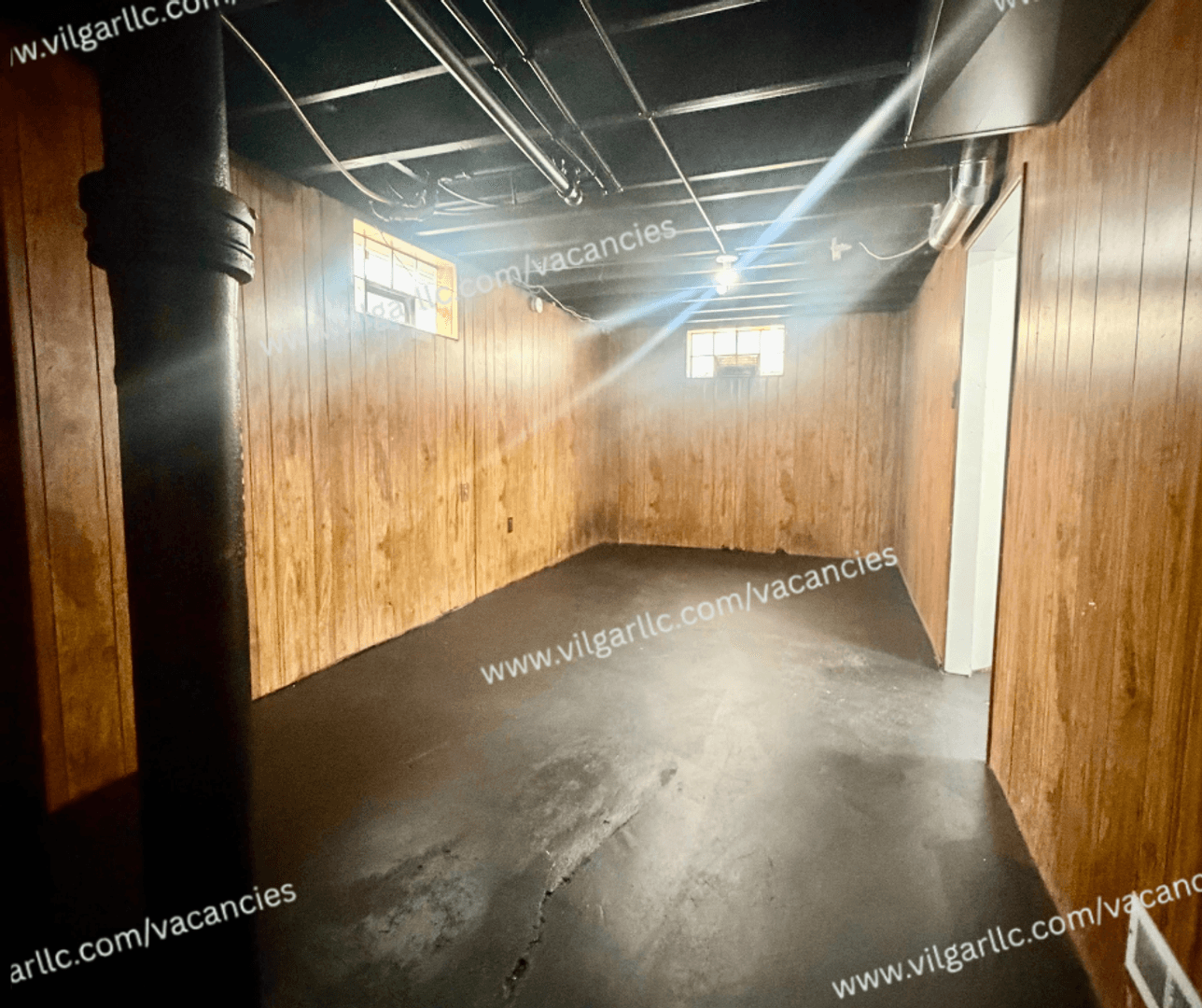 Gary House: 617 Burr St