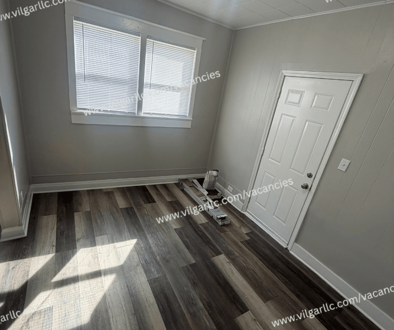 East Chicago Apartment: 3940 Deodar St