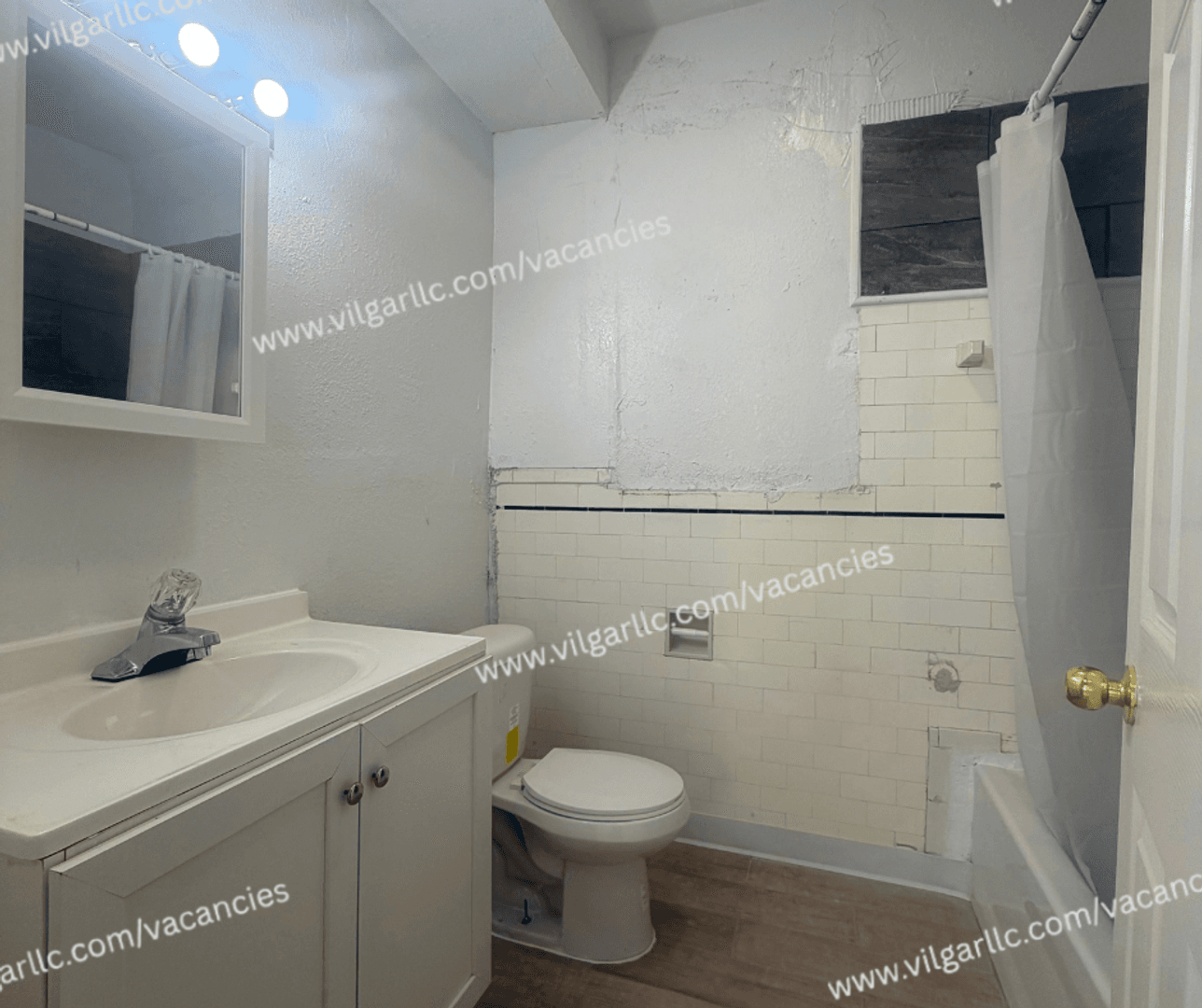 Gary Apartment: 1514 W 5th Ave