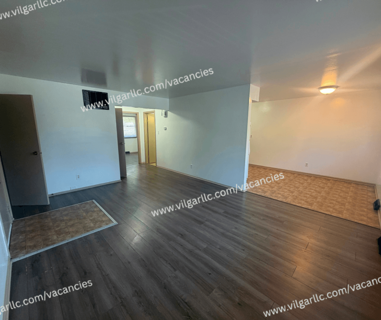 Merrillville Apartment: 5629 Massachusetts St