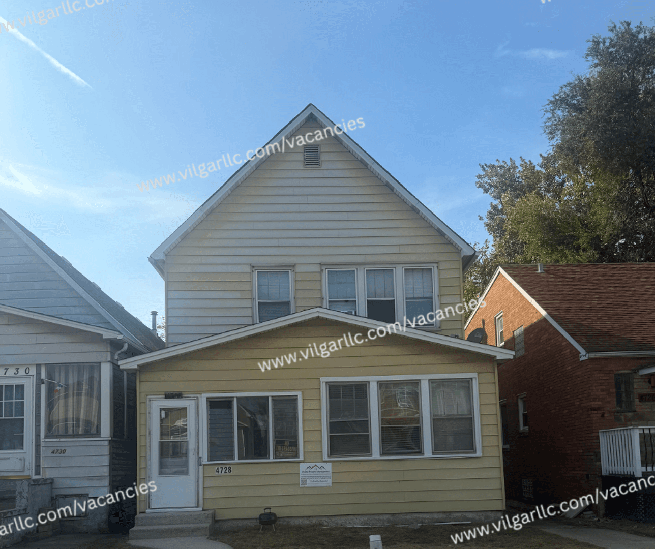 East Chicago Apartment: 4728 Baring Ave