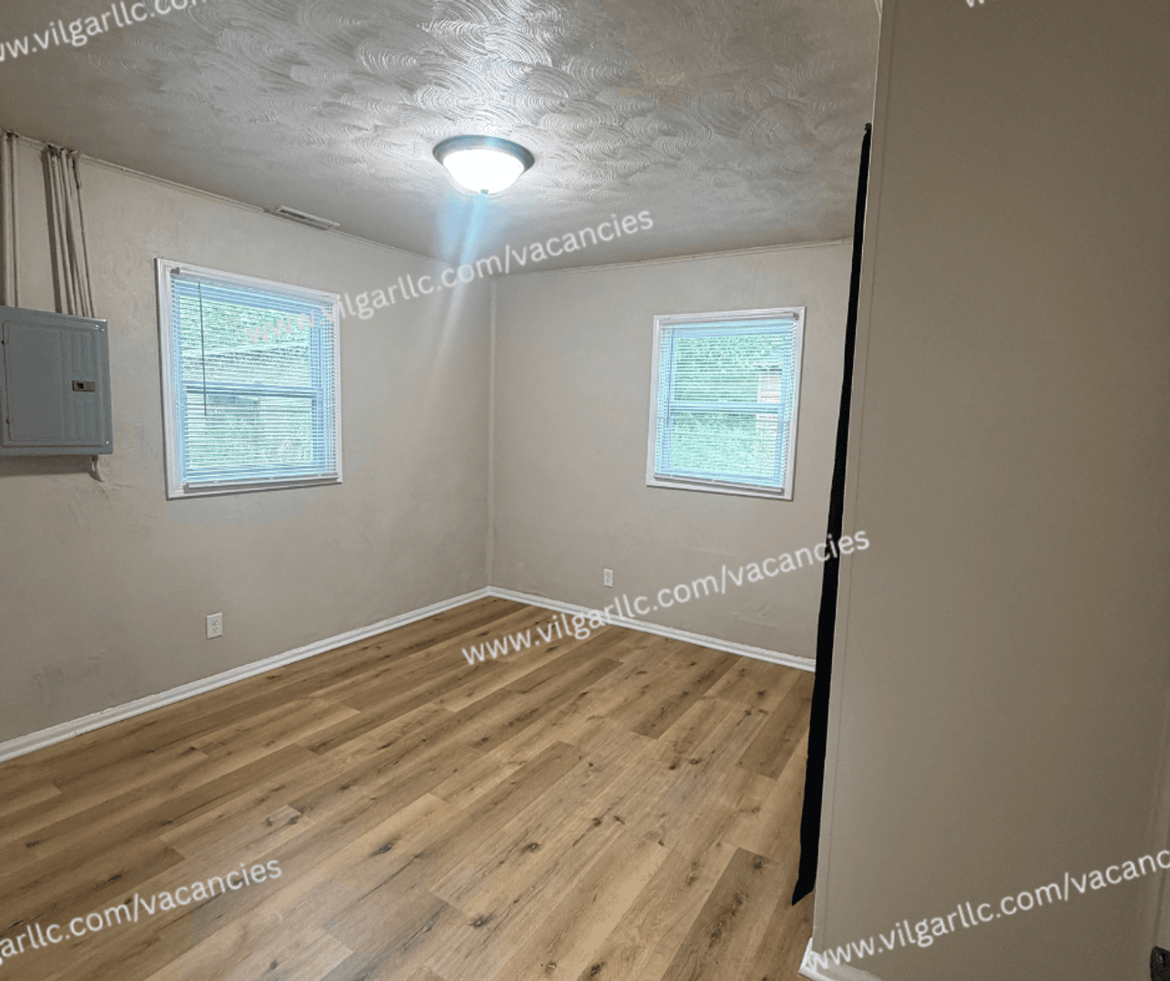 Gary House: 260 Van Buren St