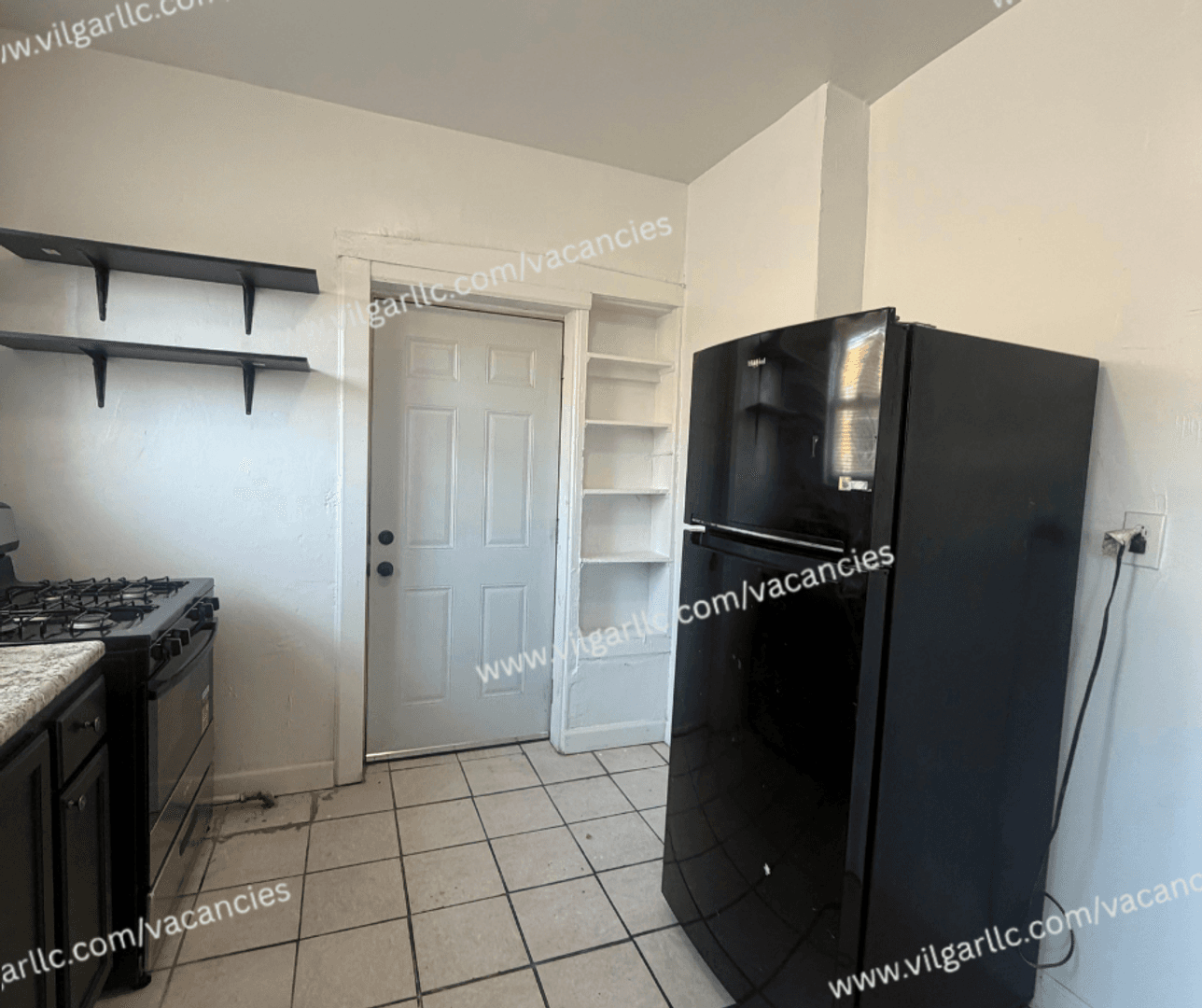 Gary Apartment: 1514 W 5th Ave