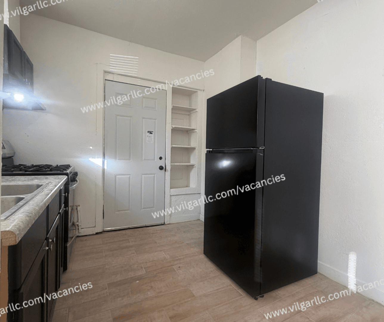 Gary Apartment: 1514 W 5th Ave