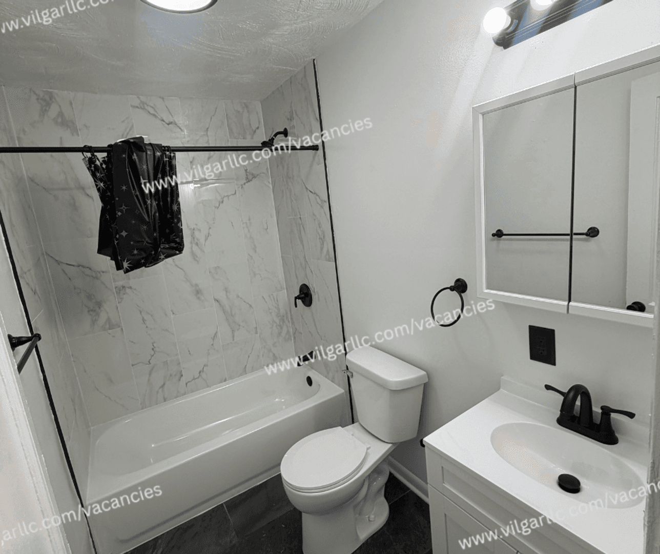 Gary House: 260 Van Buren St