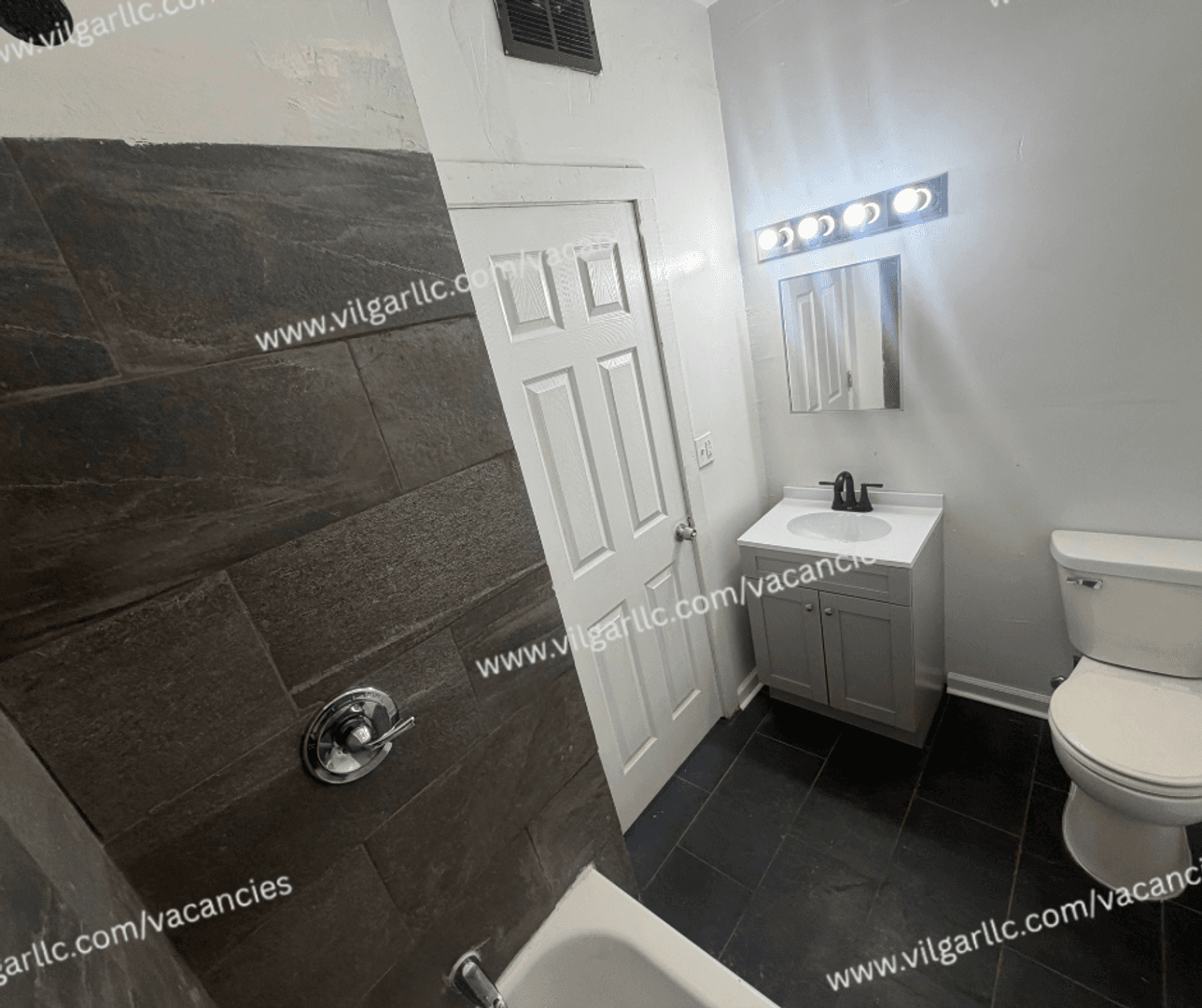 Gary Apartment: 1514 W 5th Ave