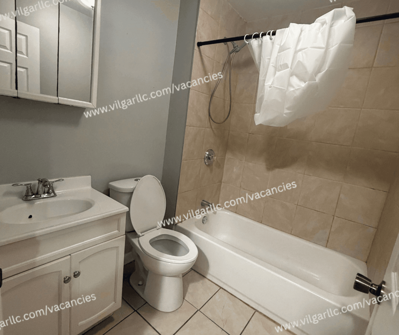 Hammond Apartment: 4232/4236 Grover