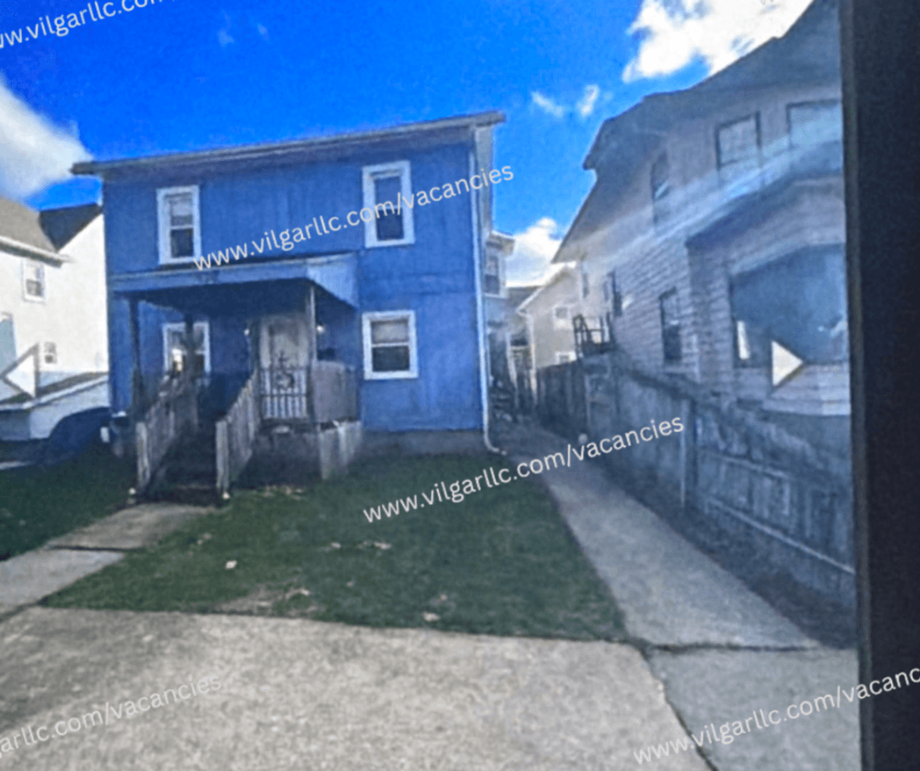 La Porte Apartment: 110  Jefferson Avenue