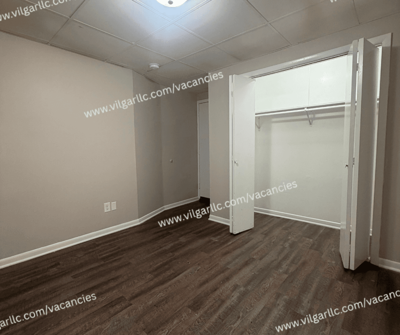 East Chicago Apartment: 3931 Ivy St.