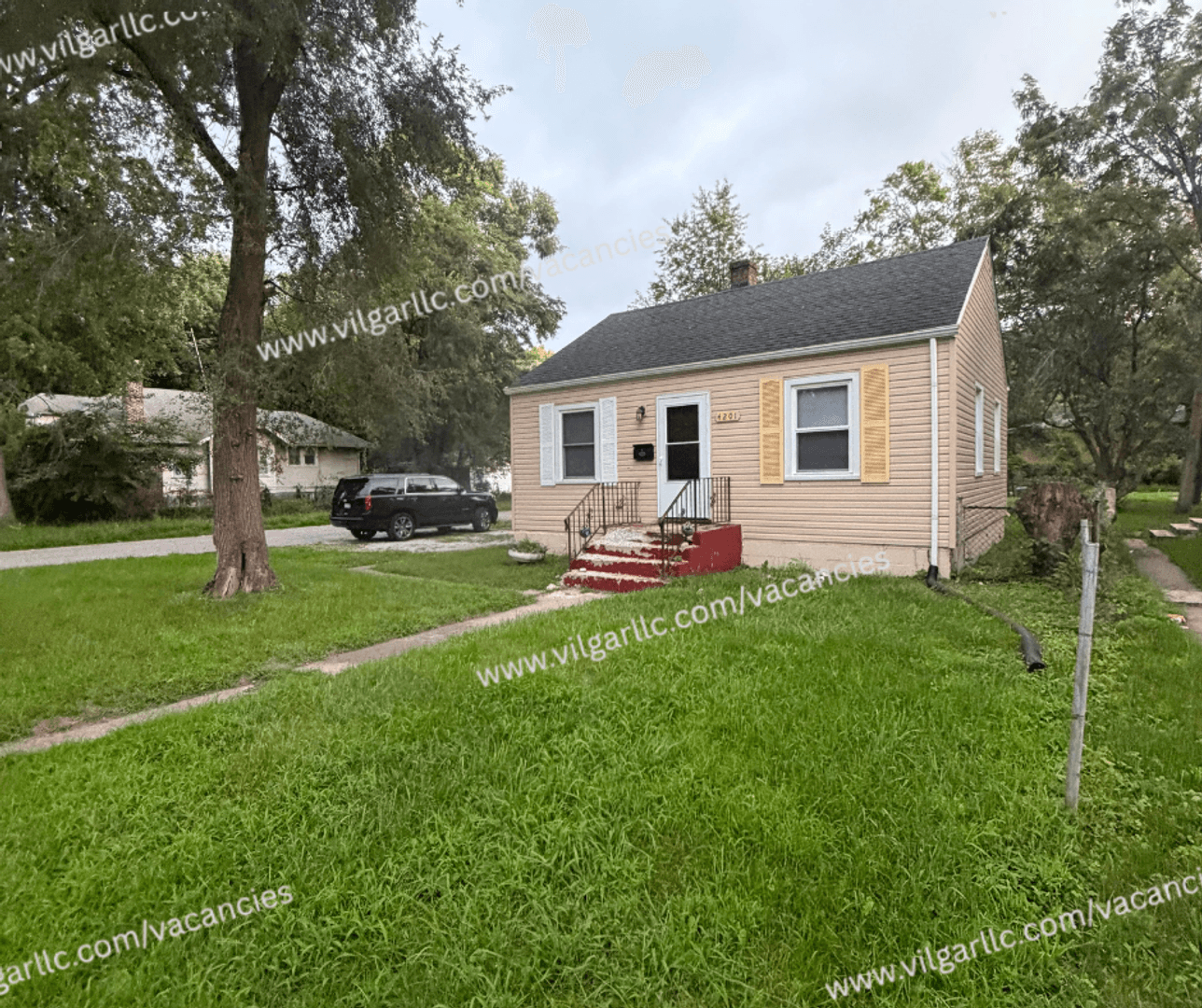 Gary House: 4201 Georgia