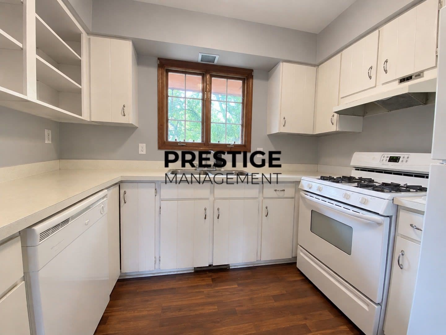 Schererville House: 36 Lilac Ct