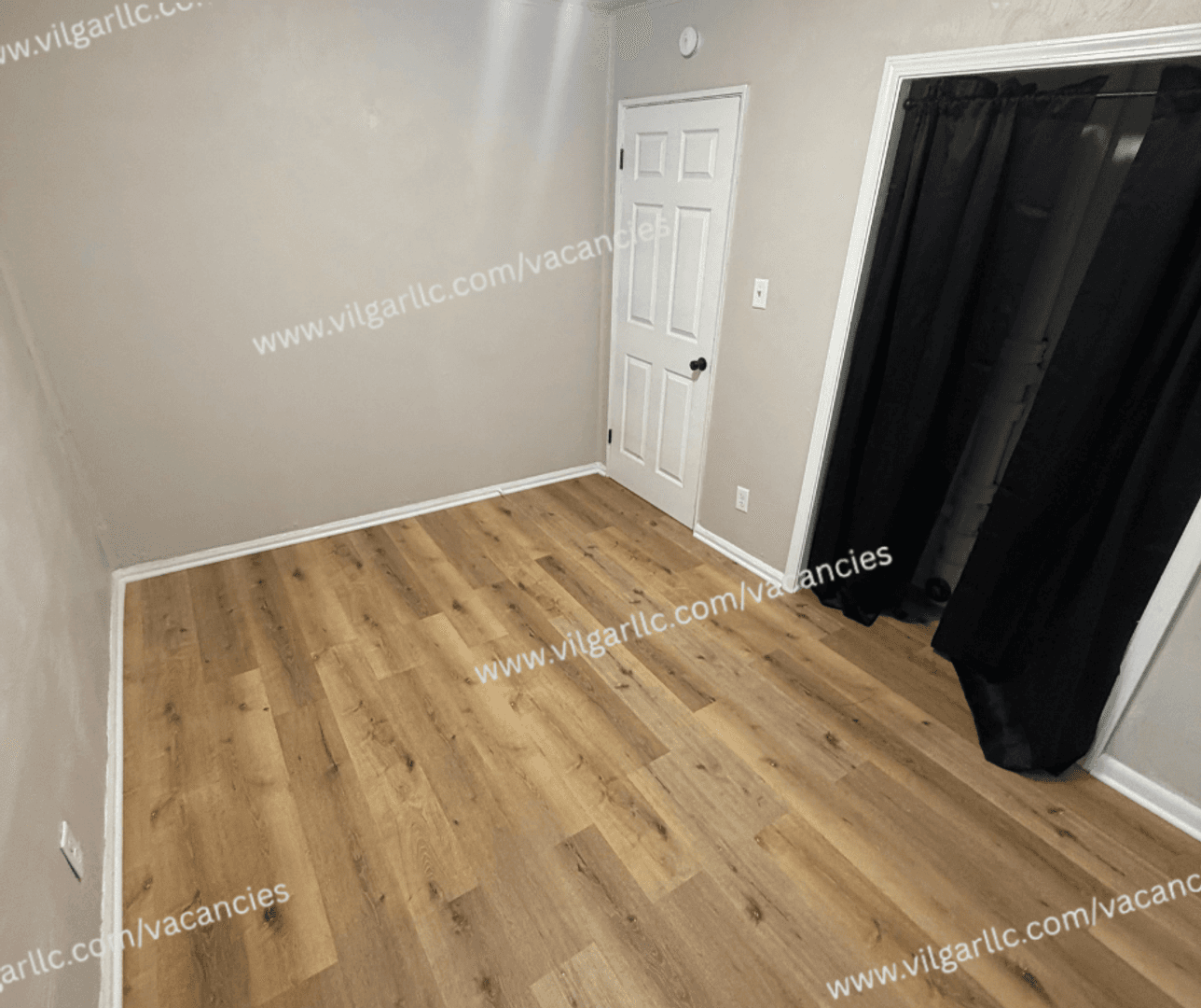 Gary House: 260 Van Buren St