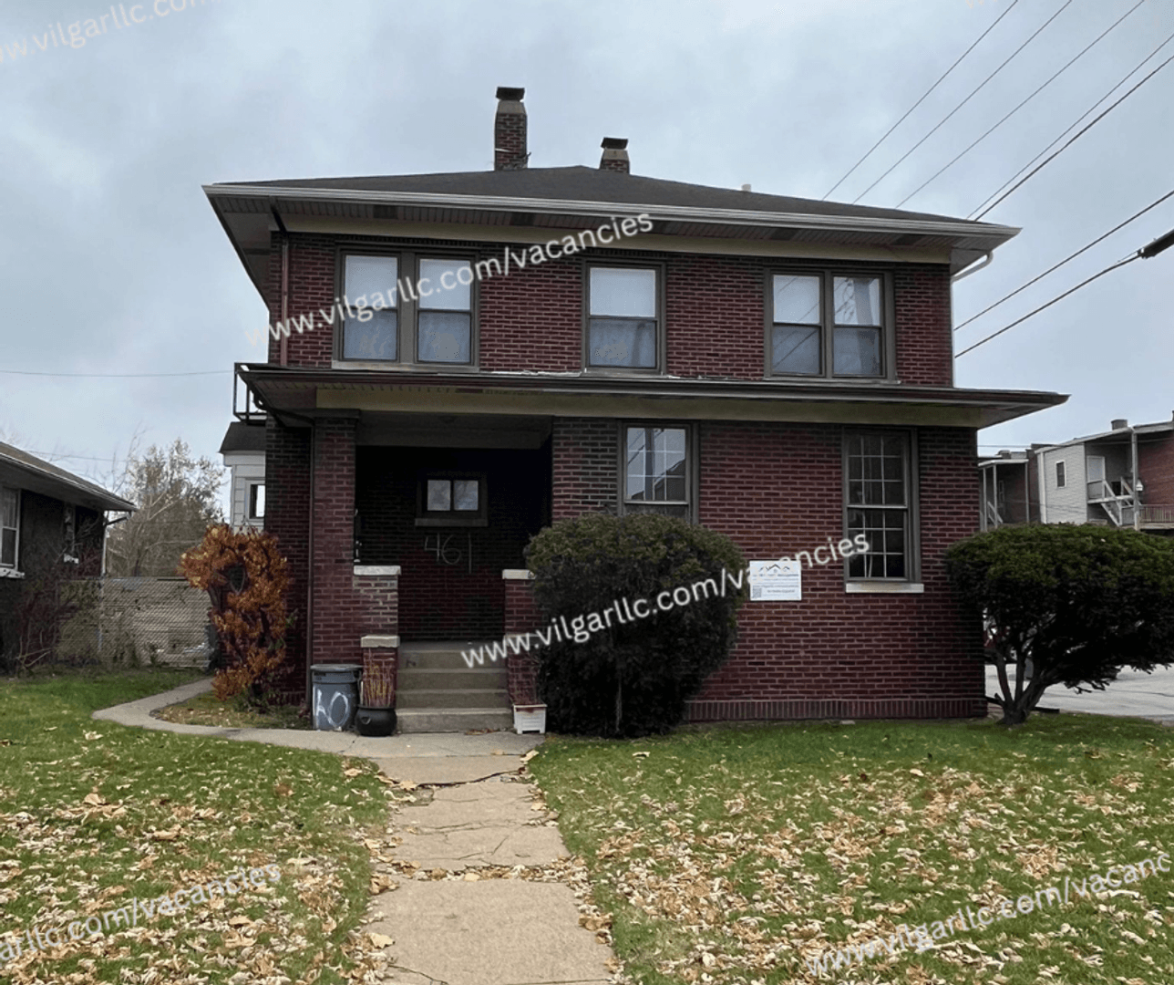 Gary Apartment: 461 Hayes St.