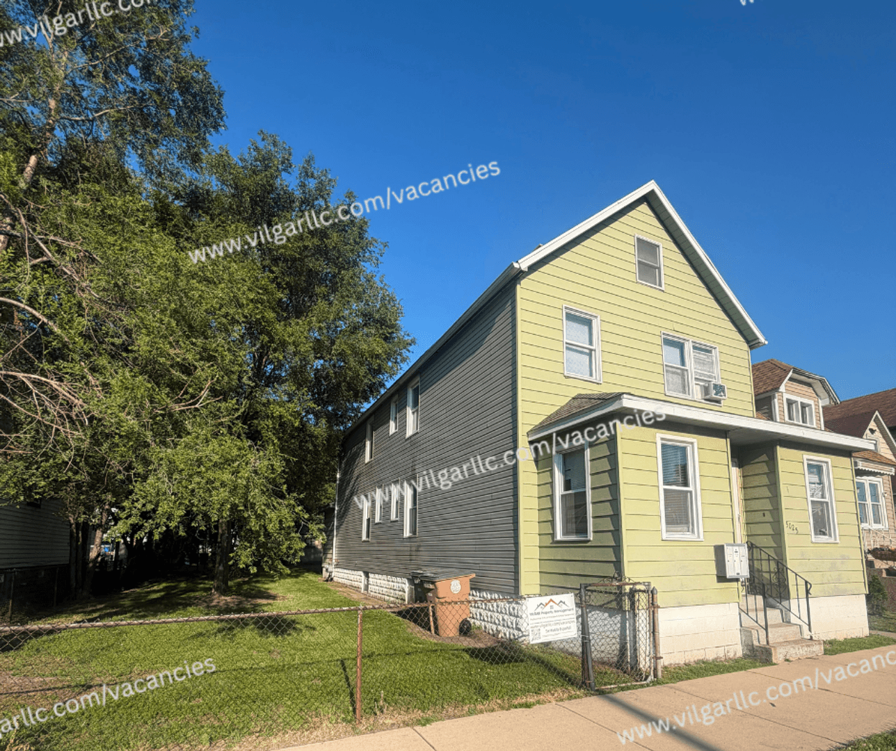East Chicago Apartment: 5025 Tod Ave