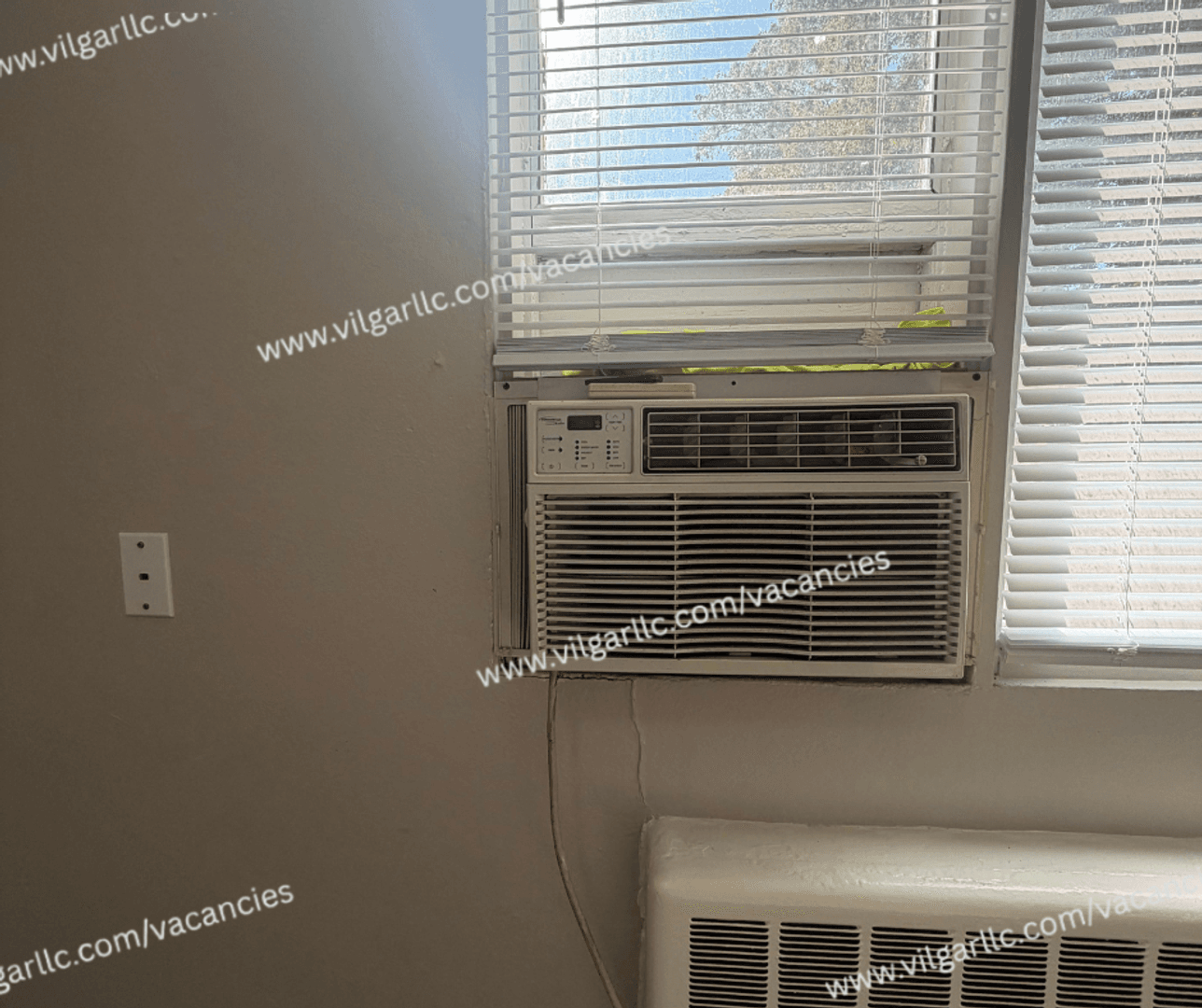 La Porte Apartment: 1520 Monroe St,
