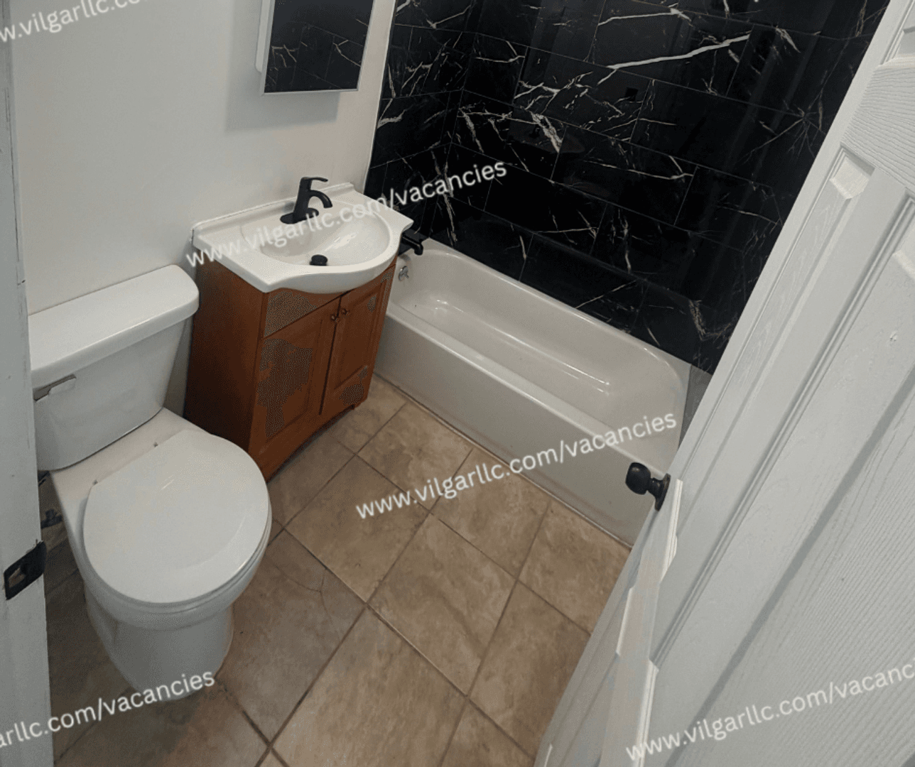 Gary House: 5121 E 10th Ave