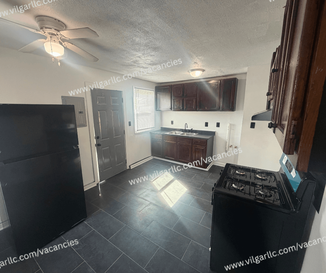 Gary House: 5121 E 10th Ave