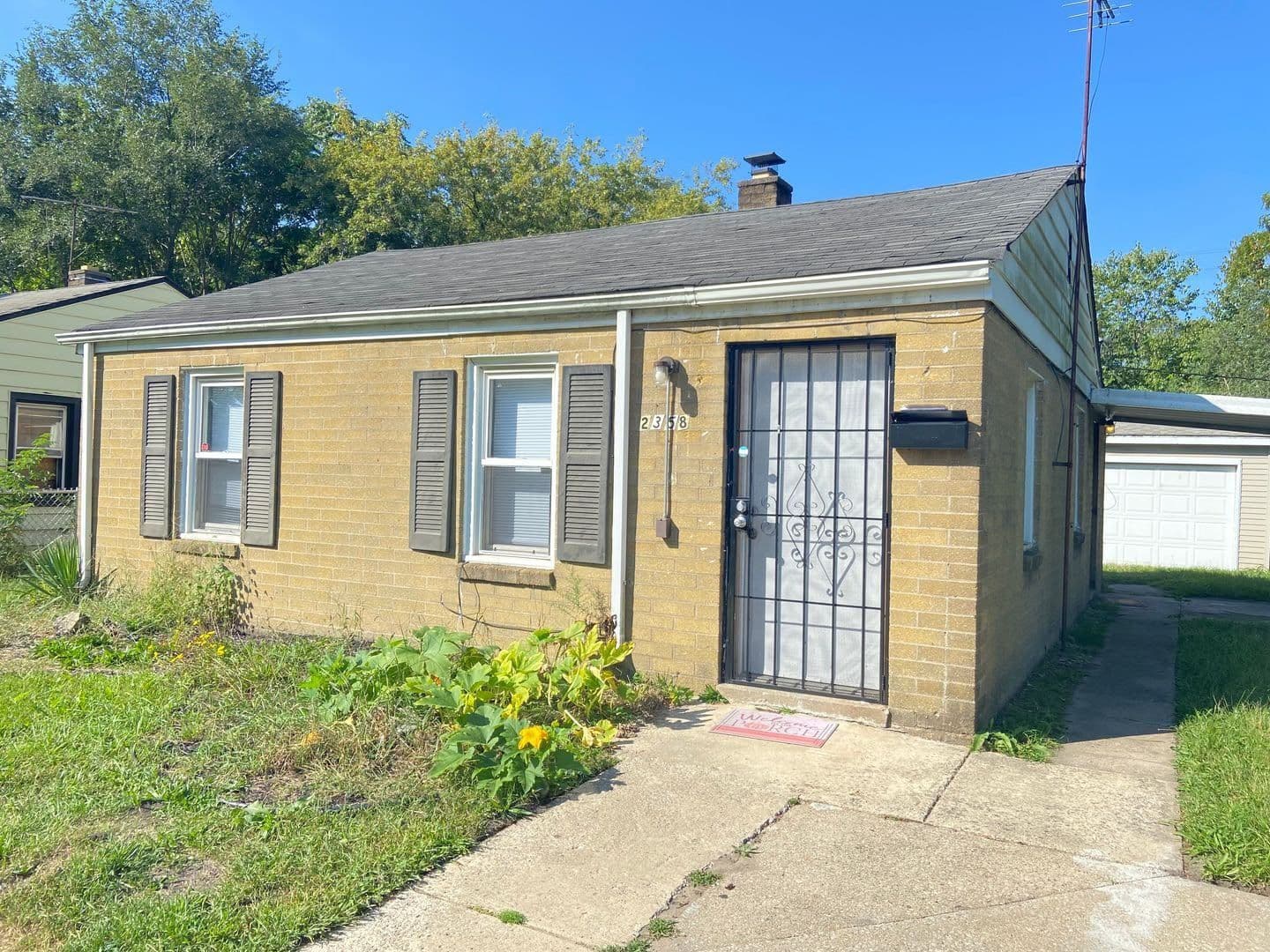 Gary House: 2358 Vermont St