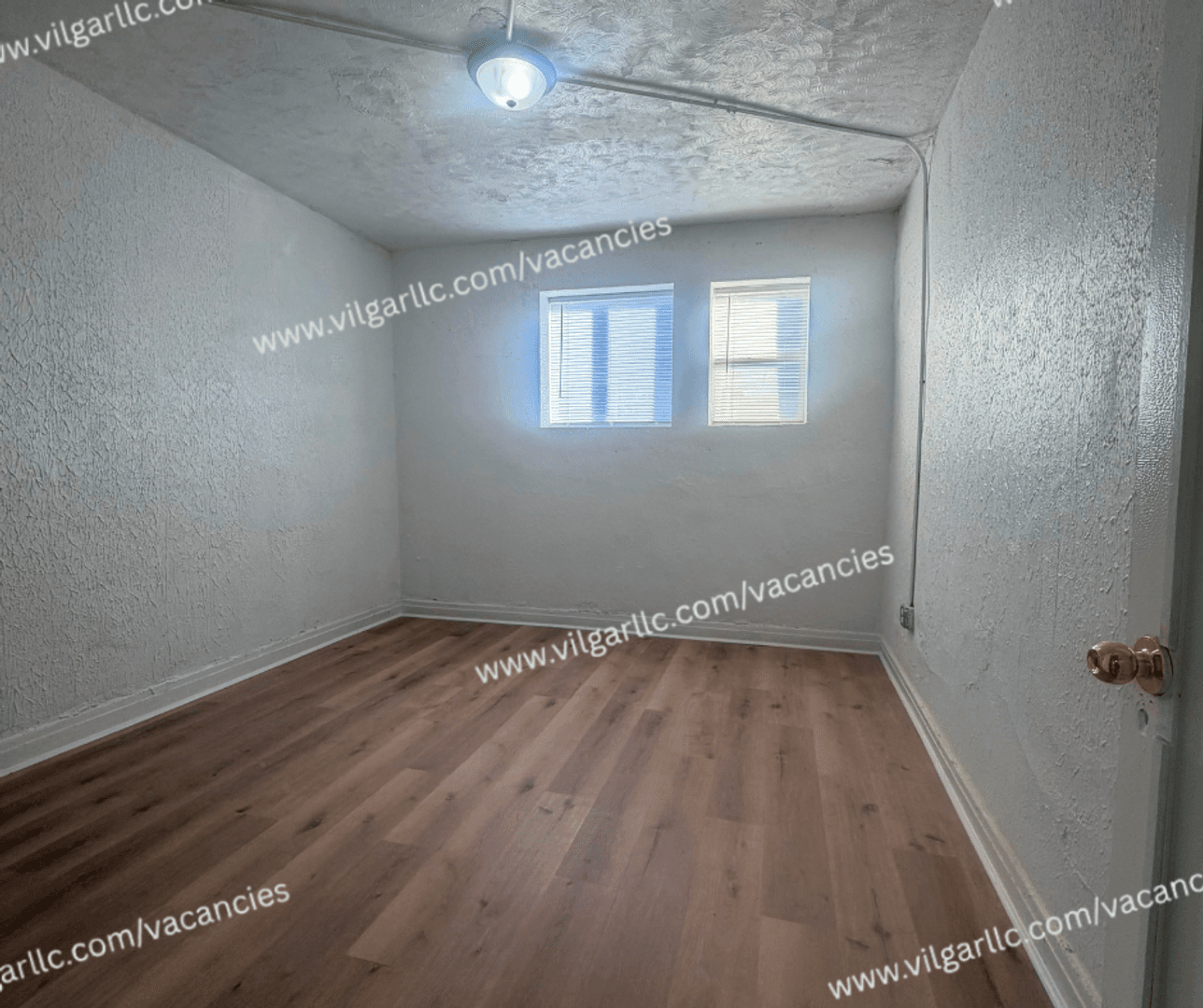 Gary Apartment: 1514 W 5th Ave